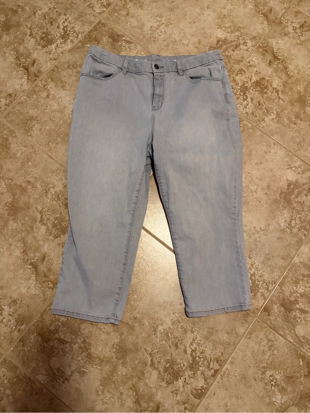 Light grey Women’s Capri  Jeans